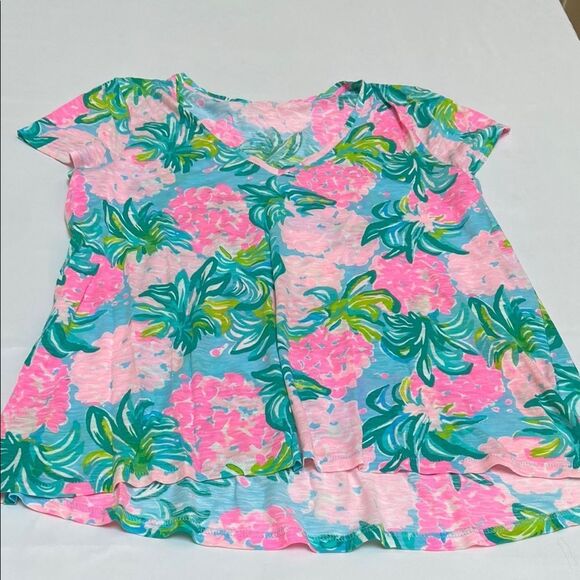 Lilly Pulitzer Tops - Lilly Pulitzer Pink and Green Floral Tee